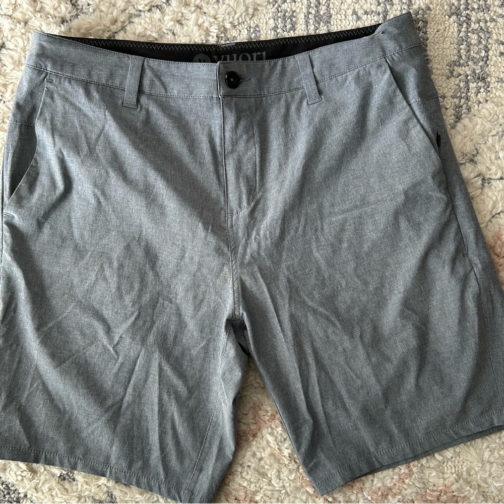Vuori Performance Chino Shorts - Lot of 2 Size 32 - Picture 3 of 8